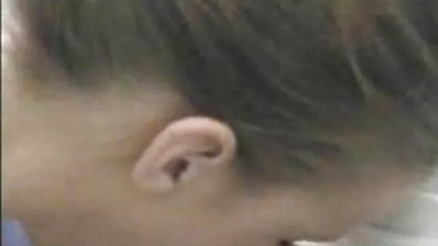ยอมแพ้ ดอกทอง ใน วีดีโอ หี สีดำ เครื่องรัด เป็น ชน ระยำ กับ dildo